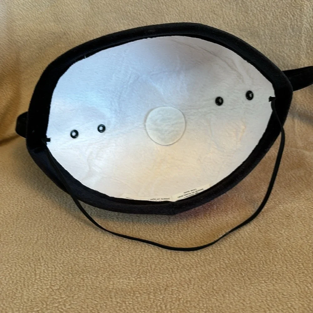 Disney Minnie Mouse Ear Hat NWOT - Picture 3 of 4